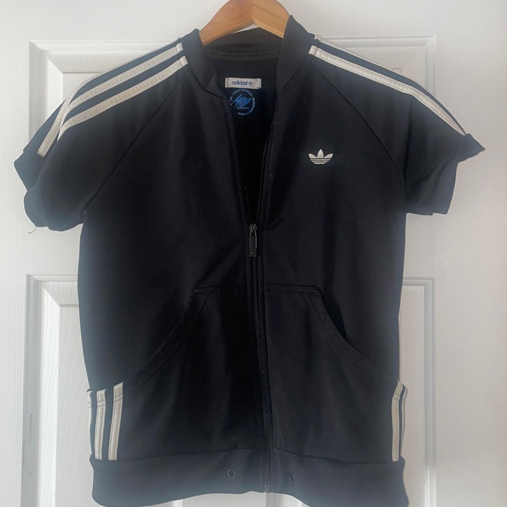 Adidas short sleeved jacket size Small